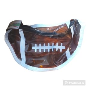 Game day football fanny pack. 🎯